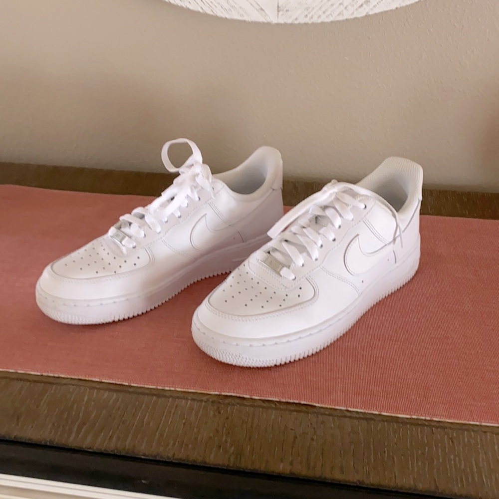 Womens Nike Air Force 1